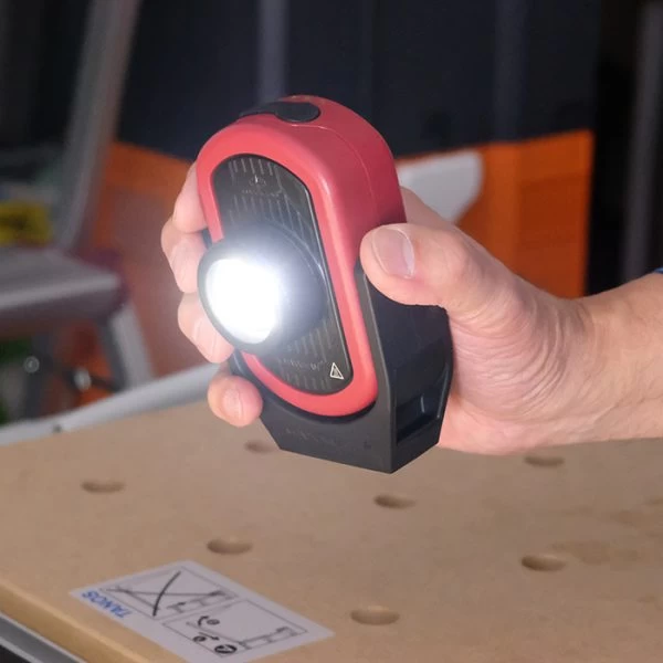 Maxxeon WorkStar 900 MAXXBEAM Zoom Work Light | 1200 Lumens - Image 2